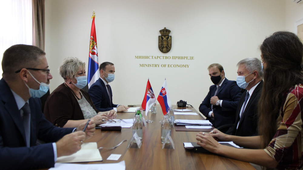 Atanasković i Rosoha o daljem unapređenju saradnje Srbije i Slovačke